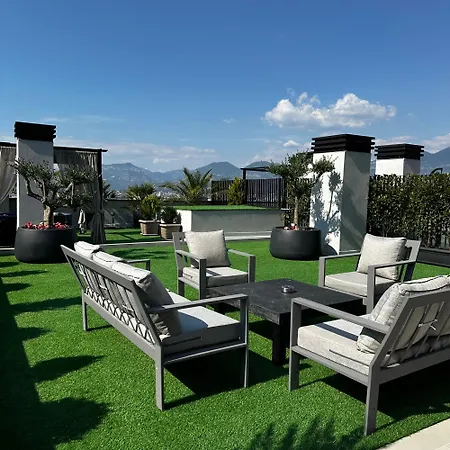 Sunscape Penthouse * Tirana
