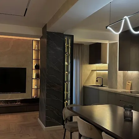 Sunscape Penthouse * Tirana