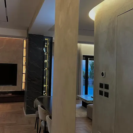 Sunscape Penthouse Apartment Tirana