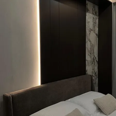 Sunscape Penthouse * Tirana