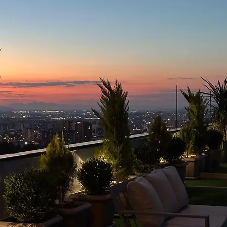 Sunscape Penthouse Apartment *